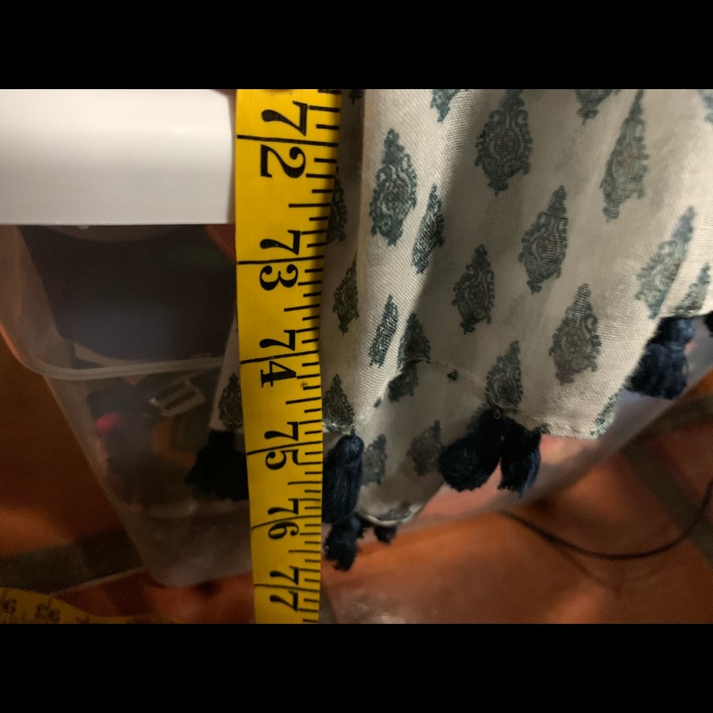 Ann Taylor Shaw black cream color Ruana - Picture 5 of 8